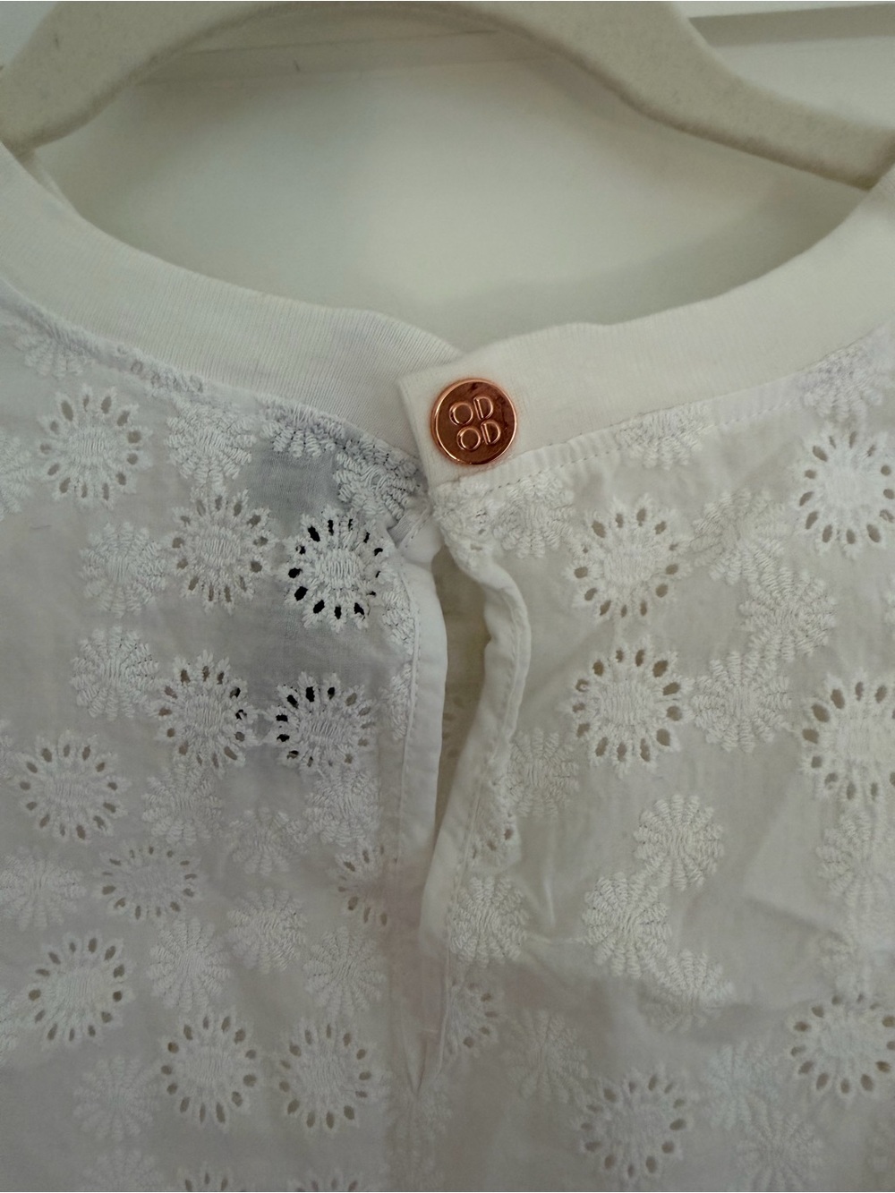 Sweaty Betty White Eyelet Tank & Shorts Set - Picture 5 of 7